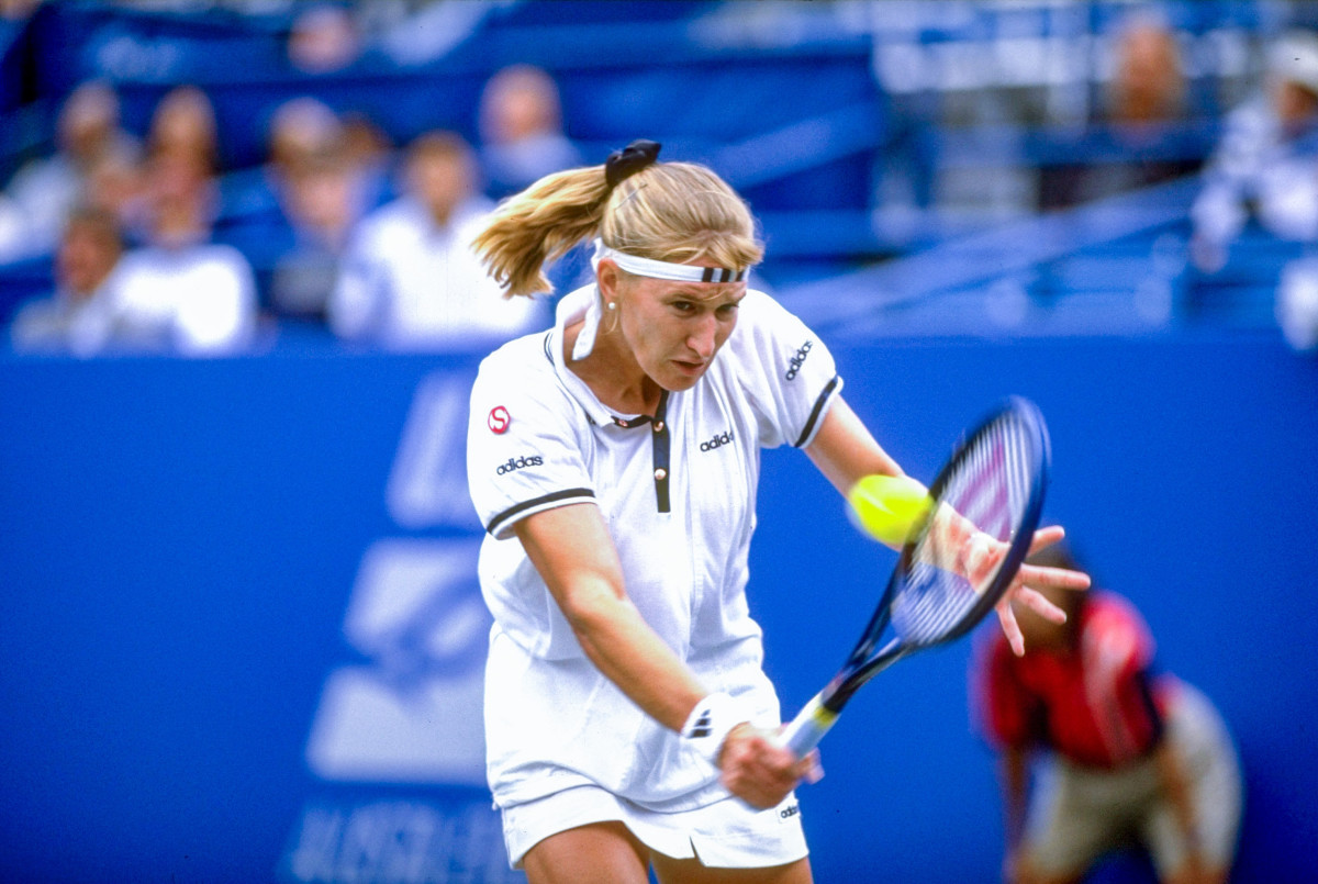 Graf’s versatile backhand presented a sort of secret weapon hiding in plain sight.